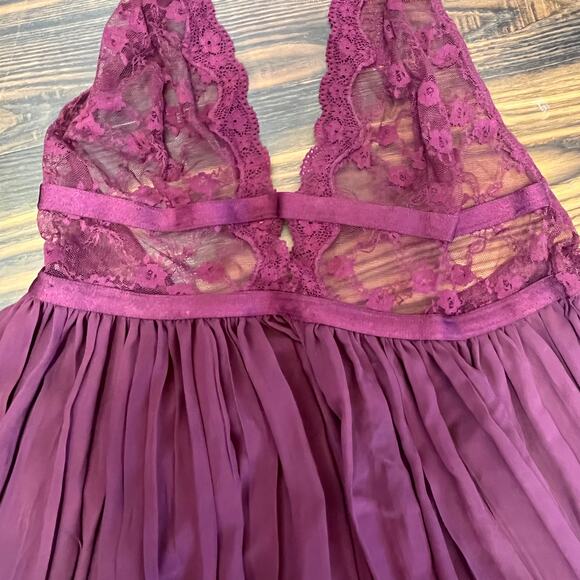 Victoria’s Secret Lace Halter Style Pleated Babydoll Lingerie Size L - Picture 4 of 11